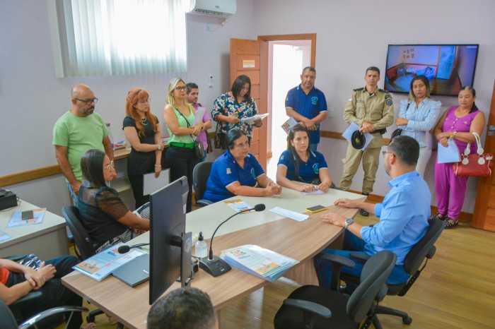 Governo Municipal compartilha experiência do Complexo de Escuta Protegida com equipe do município de Poções