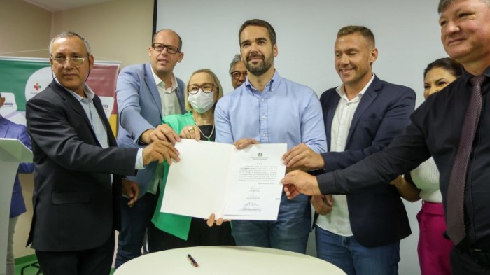 Estado viabiliza serviços de traumato-ortopedia em hospital de Parobé