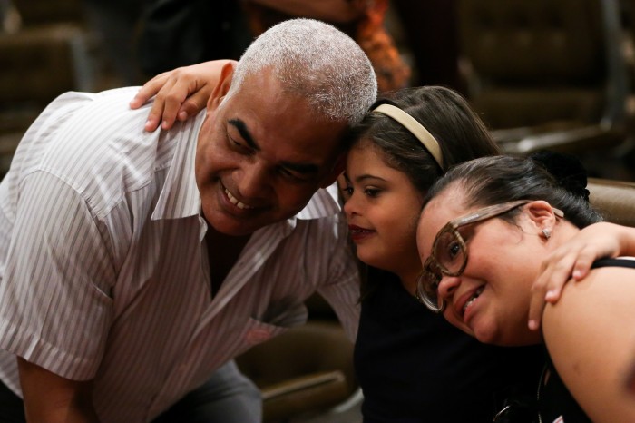 Pessoas com síndrome de Down buscam quebrar preconceitos e inclusão