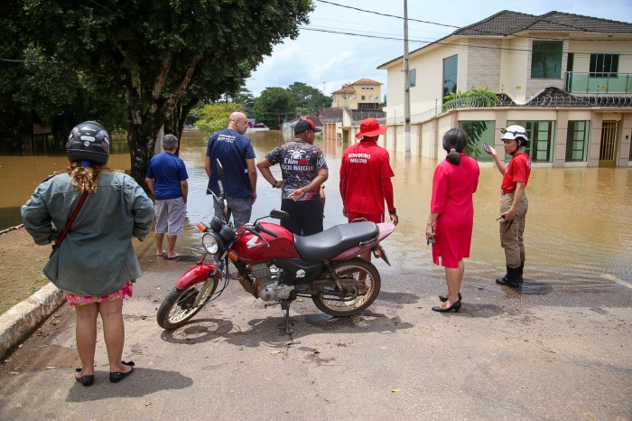 Forças de Segurança do Estado trabalham para conter os danos causados pelo intenso volume de chuvas
