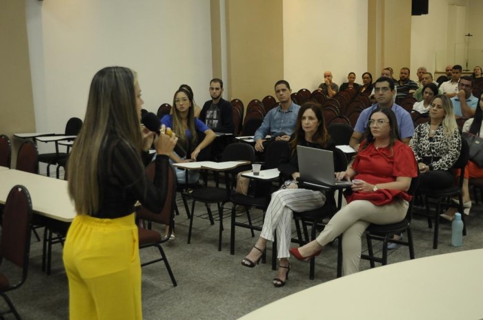 Prefeitura de Garanhuns realiza oficina sobre a Nova Lei de Licitação e Contratação