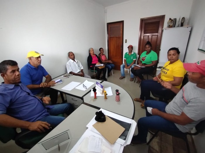 Reunião decide cronograma para cadastro dos agricultores nas comunidades para Regularização Fundiária Rural