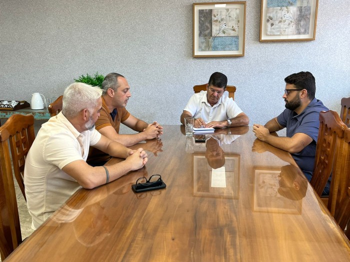 PREFEITO SE REÚNE COM DIRETORIA ELEITA DA ACISG VISANDO PARCERIAS PARA 2023