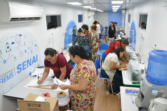 Para qualificar mão-de-obra, Prefeitura oferece curso de corte e costura em Bataguassu