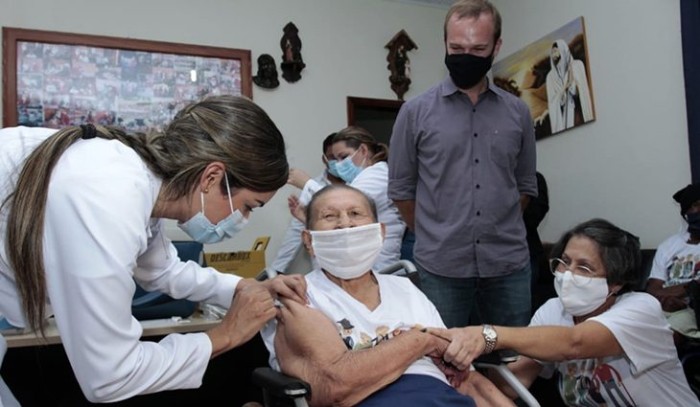Três anos de covid-19 em MS: vigilância e vacinação foram essenciais para combater pandemia