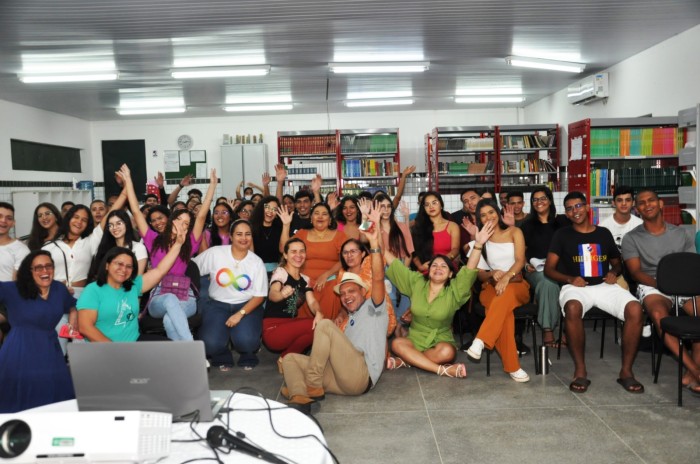 Escola estadual comemora 70% de aprovação em vestibulares