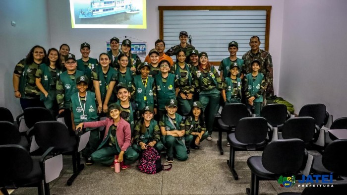 Os jovens protetores da natureza conheceram o Parque Natural Municipal do Cumandaí localizado em Naviraí-MS.