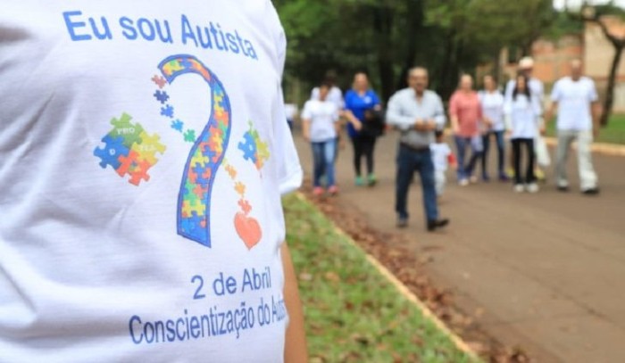 Abril Azul: nova técnica auxilia pais no desenvolvimento de crianças que convivem com autismo em MS