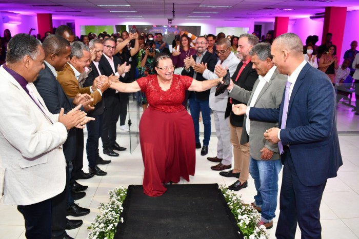 Iraci Gama – Secretária de Cultura, Esporte e Turismo de Alagoinhas – é homenageada com Sessão Solene na Câmara Municipal de Vereadores