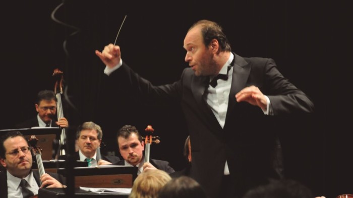 Ospa celebra os 200 anos de Édouard Lalo e apresenta obras aclamadas do romantismo no concerto de 15 de abril