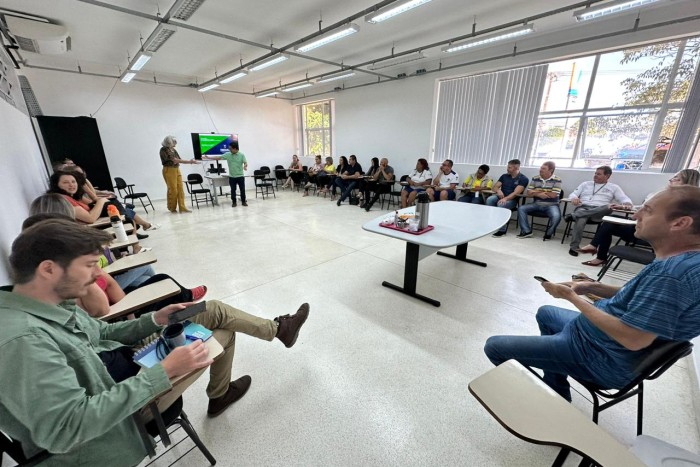 Em reunião com municípios, Saúde reforça ações de enfrentamento à dengue no Litoral