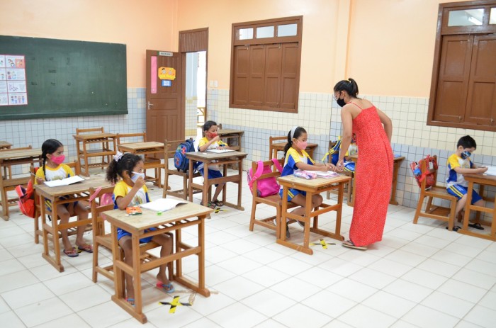 Governo publica nova convocação de processo seletivo simplificado para contratação temporária de professores