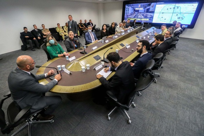Segurança ativa gabinete de gerenciamento de ações para prevenir violência nas escolas