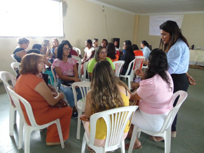 Smed promoveu formação com coordenadores pedagógicos sobre prática do professor em sala de aula