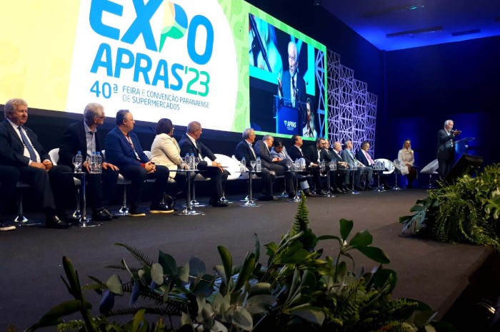 Na abertura da ExpoApras, Piana exalta importância do comércio mercadista paranaense