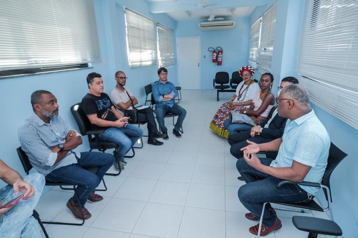 Roda de conversa debate presença de Camaçari no 2 de Julho