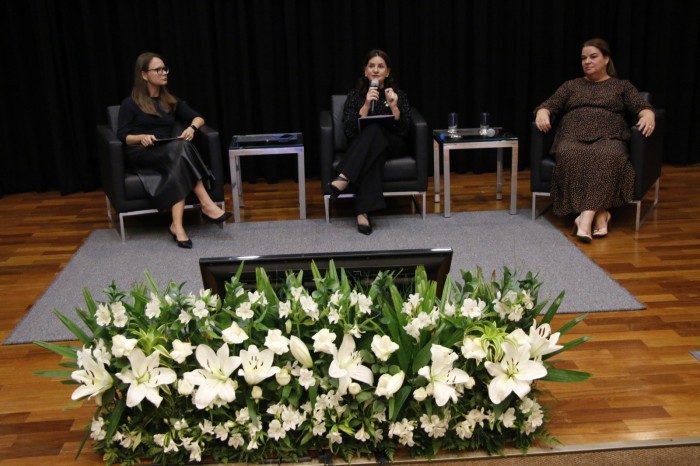 SES participa de seminário nacional sobre políticas públicas na primeira infância