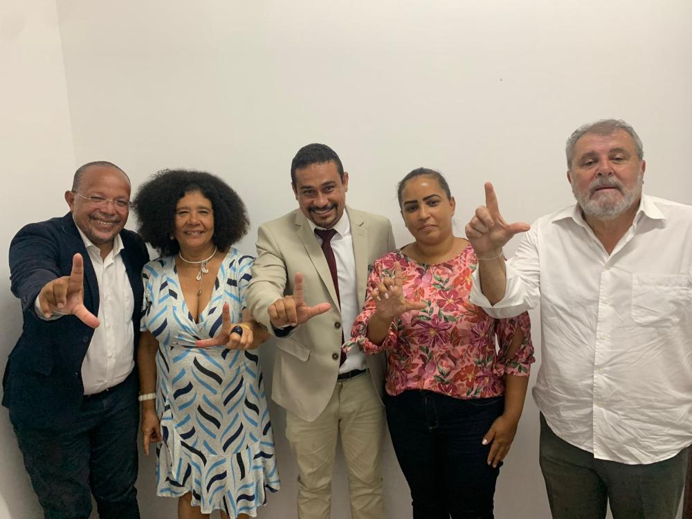 PT na Câmara e presidenta da sigla em Salvador traçam metas. 