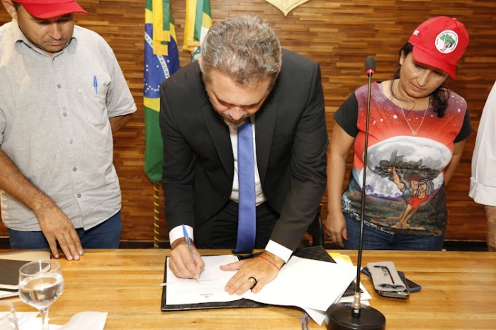 Governo do Ceará cria Grupo de Trabalho para mediar conflitos agrários e urbanos