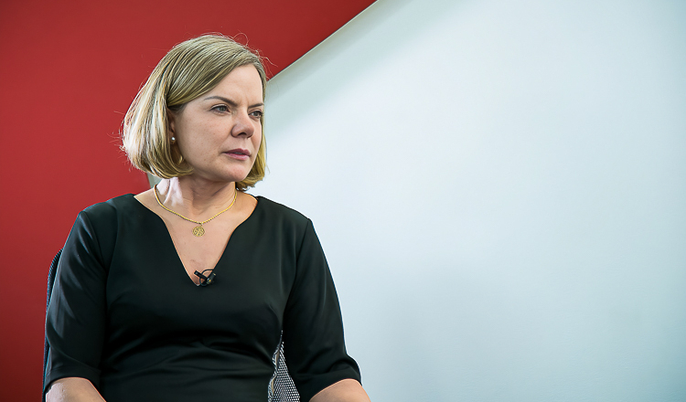 Gleisi, sobre 8 de janeiro: bolsonaristas cometeram crimes e pagarão por isso.