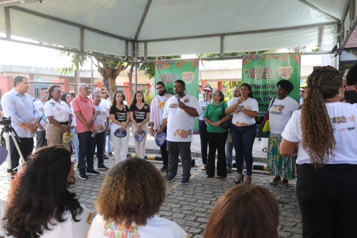 Atuação do Programa Corra pro Abraço é iniciada na Micareta de Feira