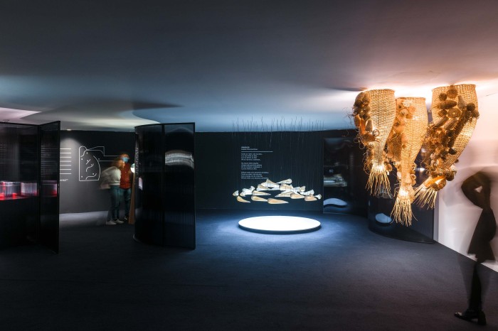 Exposição “Luz e Espaço” vai até dia 7 de maio no Museu Oscar Niemeyer