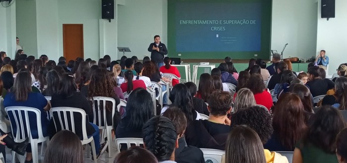 IBAITI - Secretaria Municipal de Educação, promove encontro com momento de reflexão para profissionais da Rede Municipal de Ensino visando melhoria na segurança no ambiente escolar