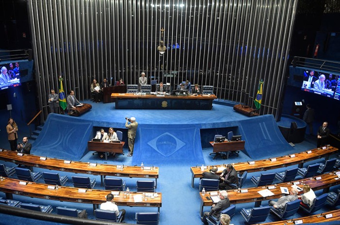 Aprovado US$ 1 bi do banco do BRICs para pequenas e microempresas