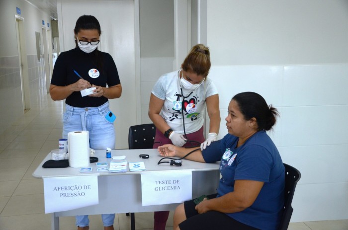 Saúde ressalta medidas para prevenir pressão alta