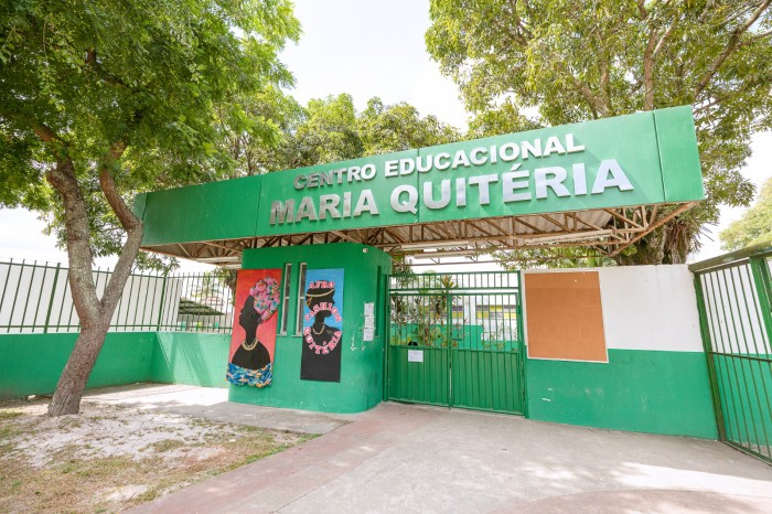Professora da escola Maria Quitéria participa do Prêmio LED da Rede Globo