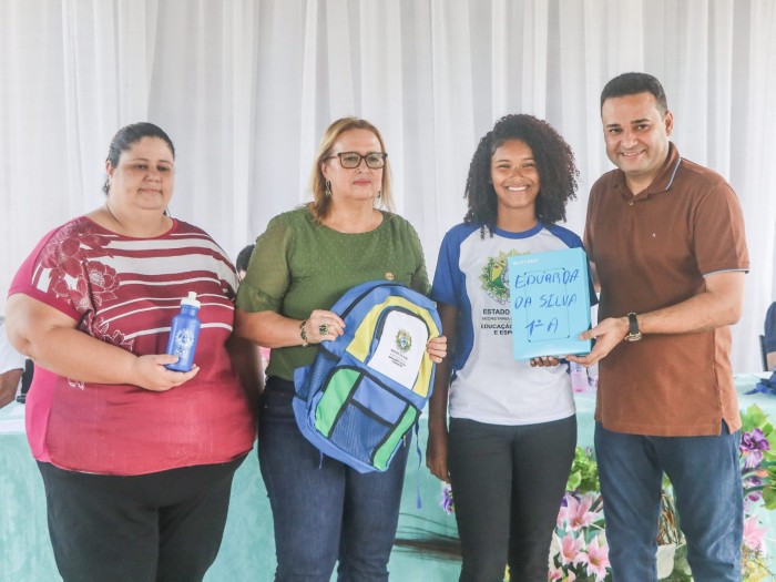 Governo entrega equipamentos escolares no Juruá