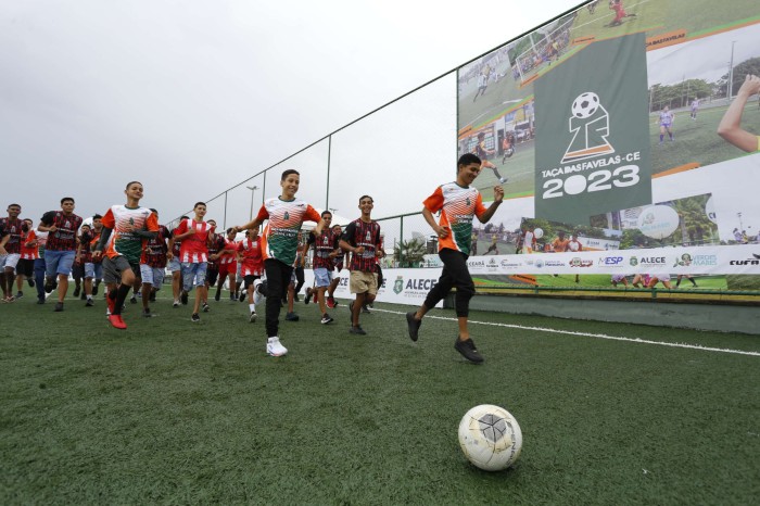 Taça das Favelas 2023 é lançada em Fortaleza com presença da ministra do Esporte