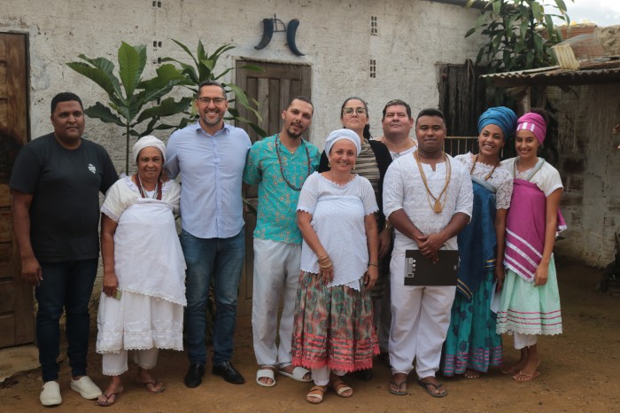 Secretaria Municipal de Desenvolvimento Social realizou ação comunitária no terreiro do Pai Leo, no Vila Elisa