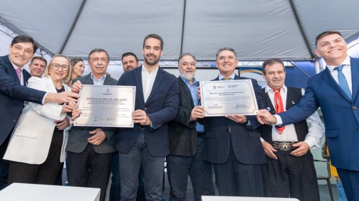 Governo inaugura obra no Hospital Geral de Caxias do Sul e anuncia mais recursos para a instituição