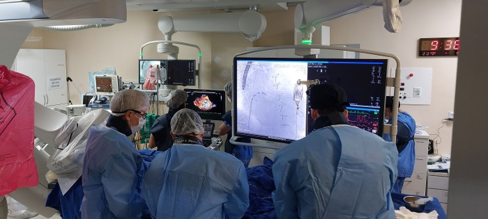 Equipe do Instituto de Cardiologia realiza procedimento inovador que permite recuperação mais rápida de pacientes cardíacos