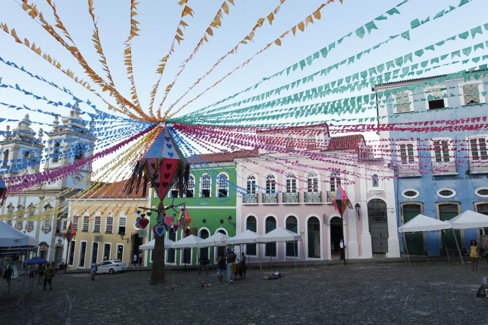 Governo do Estado publica editais do São João da Bahia 2023.