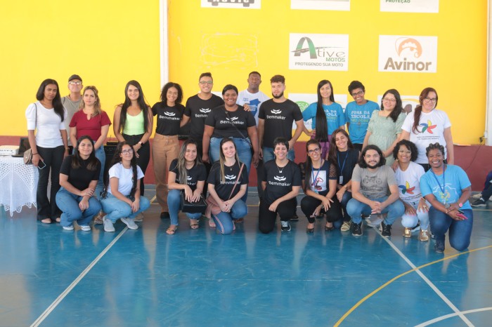 Adolescentes receberam orientações sobre o mercado de trabalho em atividade promovida pelo Nuca