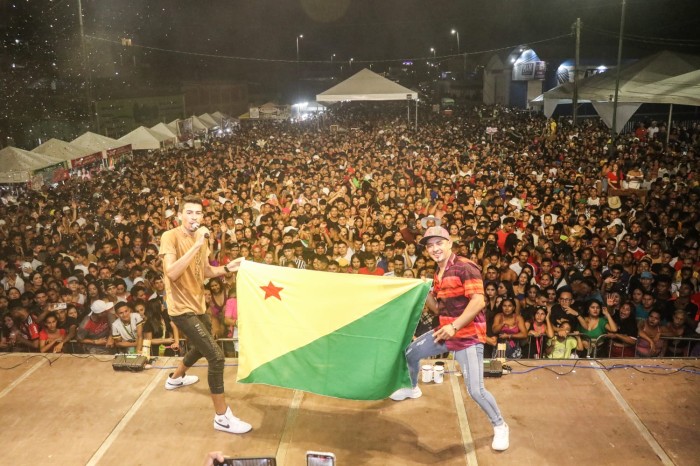 Governo do Acre promove show em Cruzeiro do Sul no Dia do Trabalhador