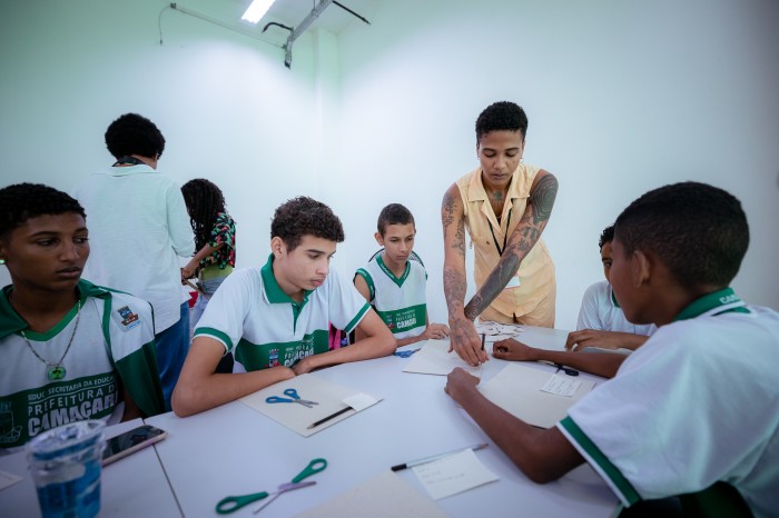 Alunos da rede municipal participam de oficina e exposição de arte