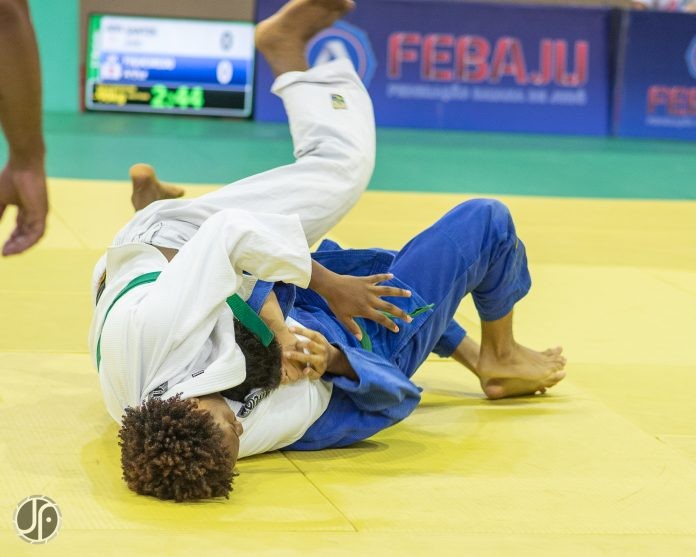 FazAtleta divulga nova lista de contemplados com 13 atletas e três eventos