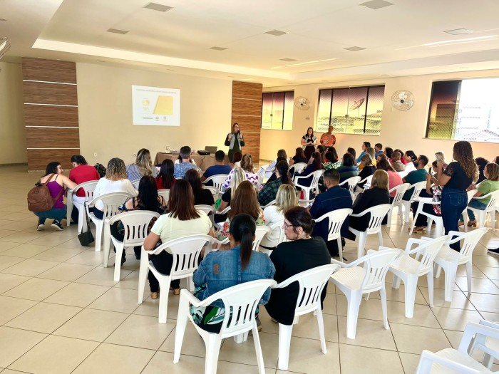 SECRETARIA DE EDUCAÇÃO REALIZA SEMINÁRIO MUNIICPAL DE PACTUAÇÃO DE METAS