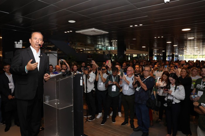 Jorginho Mello abre evento internacional de turismo em Balneário Camboriú