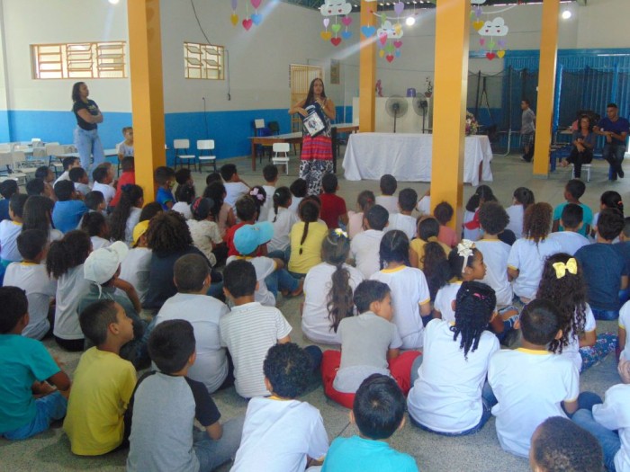 Pensando na formação de leitores, escolas municipais de Vitória da Conquista desenvolvem Projeto Território da Leitura