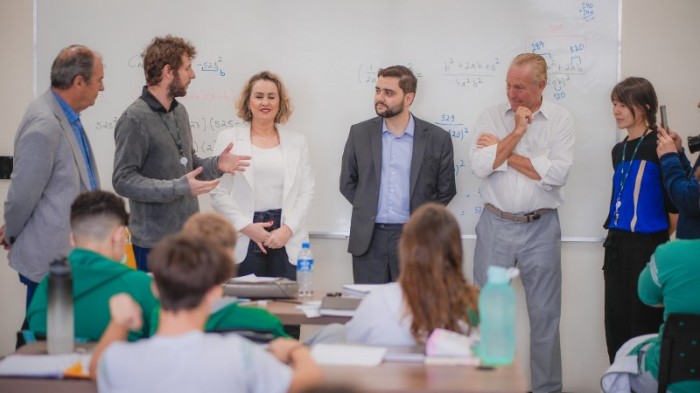 Governador em exercício conhece projeto de bolsas de ensino técnico para estudantes de Gravataí