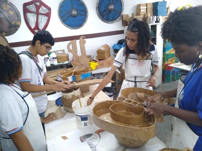 Centros Juvenis de Ciência e Cultura inscrevem para várias oficinas em Salvador, Vitória da Conquista e Feira de Santana