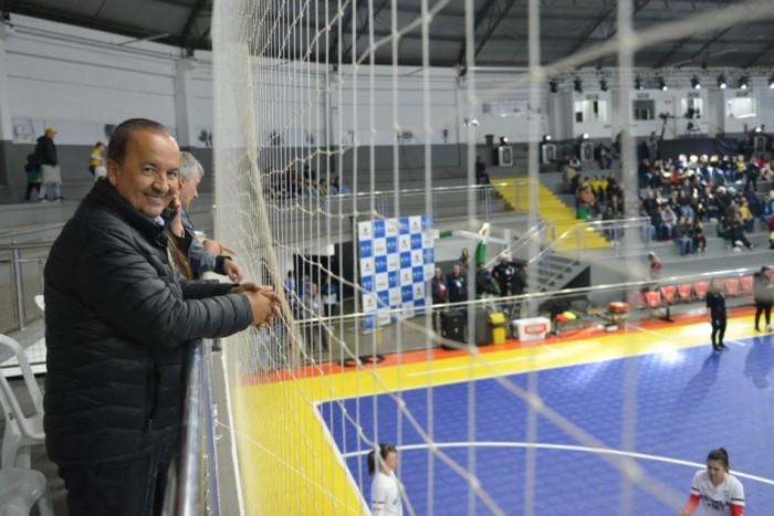 Jorginho Mello marca presença no Torneio Internacional de Futsal Feminino