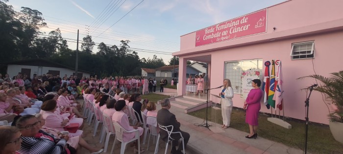 Secretária da SAS participa de inauguração da sede da Rede Feminina de Orleans que recebeu investimento de mais de R$ 500 mil