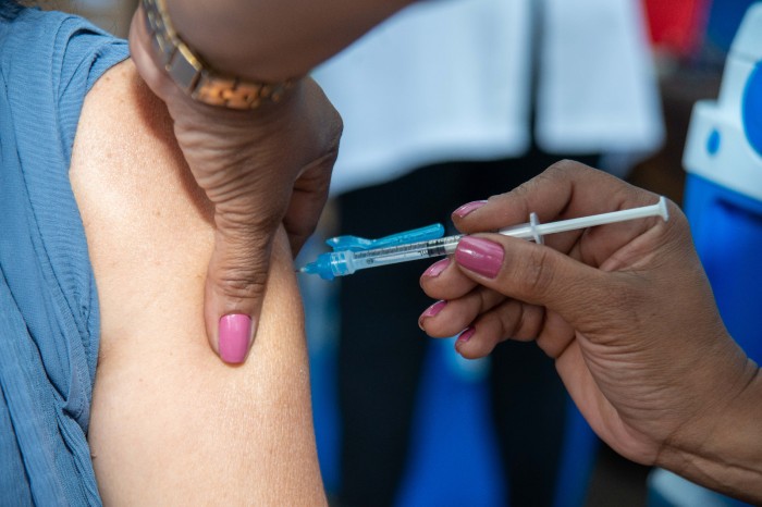Minas amplia oferta de vacina contra influenza