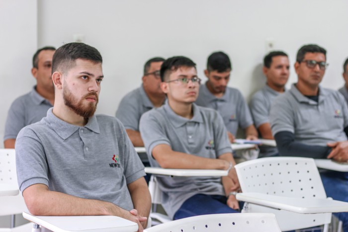 Fundhacre capacita novos maqueiros que irão atuar no acolhimento do transporte dos pacientes