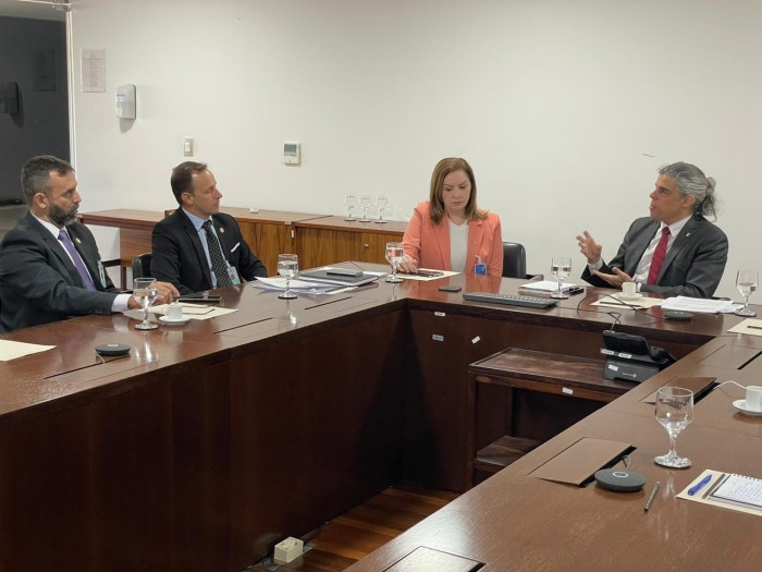 Acre e governo federal articulam aprimoramento do fluxo migratório dentro do estado